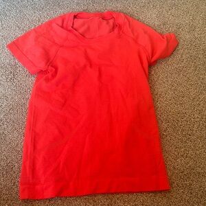 Swiftly Tech Short Sleeve Waist Length Size 0